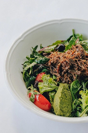 Warm veal salad / Տաք աղցան հորթի մսով